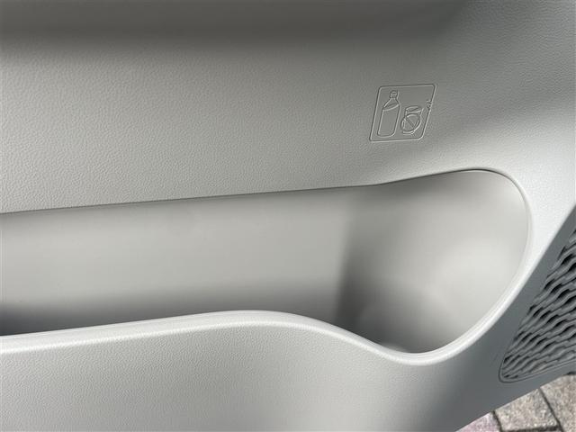 パッソ Ｘ　４ＷＤ　衝突被害軽減システム　アイドリングストップ　ＥＴＣ　盗難防止装置　キーレス　横滑り防止機能　ベンチシート（24枚目）