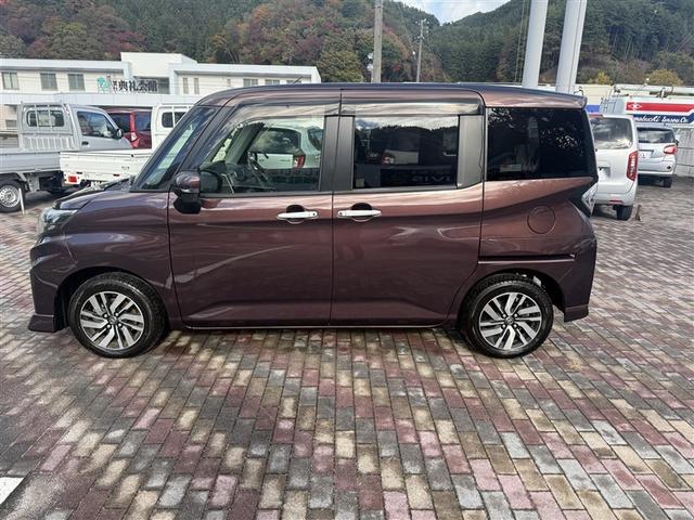 ルーミー カスタムＧ　４ＷＤ　衝突被害軽減システム　メモリーナビ　バックカメラ　両側電動スライド　フルセグ　ＬＥＤヘッドランプ　アルミホイール　スマートキー　オートクルーズコントロール　アイドリングストップ　ＥＴＣ（8枚目）