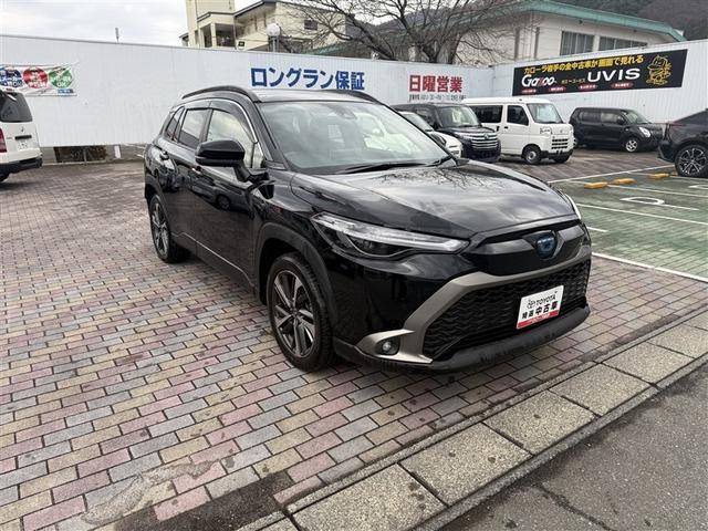 カローラクロス ハイブリッド Z 4WD 寒冷地 衝突被害軽減システム バックカメラ フルセグ LEDヘッドランプ アルミホイール スマートキー オートクルーズコントロール ETC 盗難防止装置 電動シート キーレス 横滑り防止機能(3枚目)