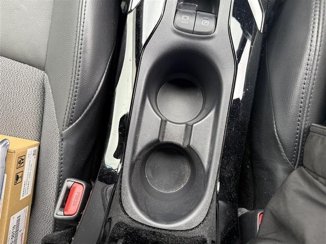 カローラクロス ハイブリッド Z 4WD 寒冷地 衝突被害軽減システム バックカメラ フルセグ LEDヘッドランプ アルミホイール スマートキー オートクルーズコントロール ETC 盗難防止装置 電動シート キーレス 横滑り防止機能(14枚目)