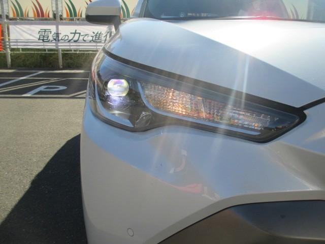 カローラクロス ハイブリッド S 4WD 衝突被害軽減システム メモリーナビ バックカメラ フルセグ LEDヘッドランプ アルミホイール スマートキー オートクルーズコントロール 盗難防止装置 キーレス 横滑り防止機能 ハイブリッド(9枚目)