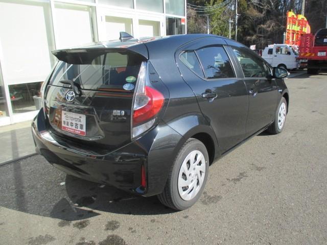 アクア Ｇソフトレザーセレクション　寒冷地　衝突被害軽減システム　ＬＥＤヘッドランプ　スマートキー　オートクルーズコントロール　アイドリングストップ　盗難防止装置　キーレス　横滑り防止機能　ハイブリッド（5枚目）