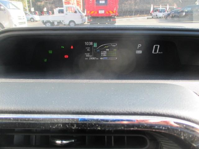 アクア Ｇソフトレザーセレクション　寒冷地　衝突被害軽減システム　ＬＥＤヘッドランプ　スマートキー　オートクルーズコントロール　アイドリングストップ　盗難防止装置　キーレス　横滑り防止機能　ハイブリッド（11枚目）