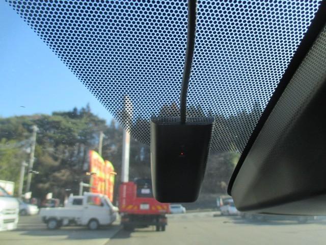 アクア Ｇソフトレザーセレクション　寒冷地　衝突被害軽減システム　ＬＥＤヘッドランプ　スマートキー　オートクルーズコントロール　アイドリングストップ　盗難防止装置　キーレス　横滑り防止機能　ハイブリッド（17枚目）