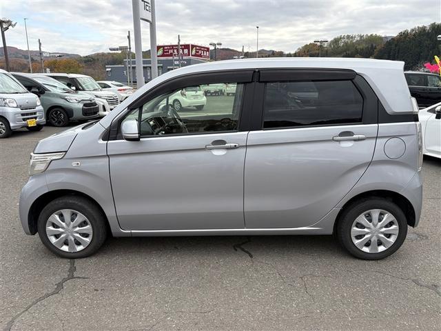 Ｎ－ＷＧＮ Ｇ　４ＷＤ　衝突被害軽減システム　スマートキー　盗難防止装置　キーレス　横滑り防止機能　ベンチシート（3枚目）