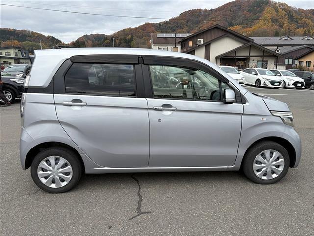 Ｎ－ＷＧＮ Ｇ　４ＷＤ　衝突被害軽減システム　スマートキー　盗難防止装置　キーレス　横滑り防止機能　ベンチシート（8枚目）