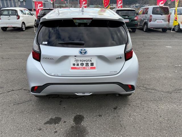 アクア X 4WD 衝突被害軽減システム メモリーナビ バックカメラ LEDヘッドランプ スマートキー オートクルーズコントロール ETC 盗難防止装置 キーレス 横滑り防止機能 ハイブリッド(5枚目)