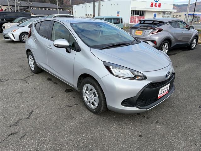 アクア X 4WD 衝突被害軽減システム メモリーナビ バックカメラ LEDヘッドランプ スマートキー オートクルーズコントロール ETC 盗難防止装置 キーレス 横滑り防止機能 ハイブリッド(8枚目)