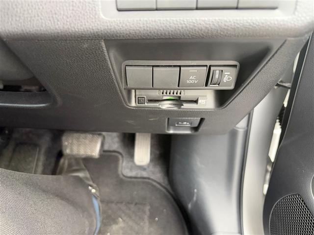 アクア X 4WD 衝突被害軽減システム メモリーナビ バックカメラ LEDヘッドランプ スマートキー オートクルーズコントロール ETC 盗難防止装置 キーレス 横滑り防止機能 ハイブリッド(20枚目)