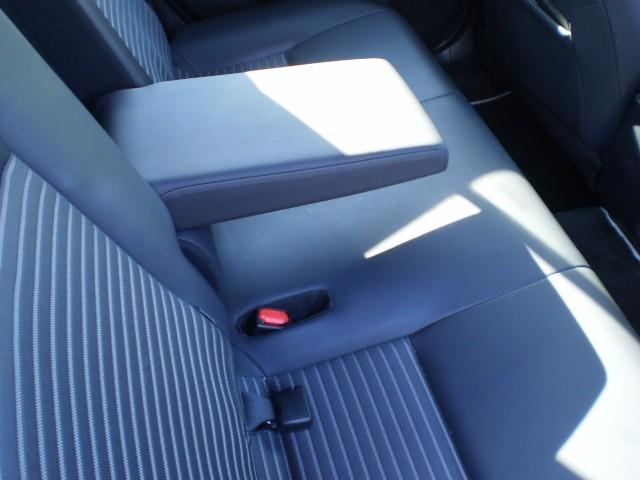 カローラフィールダー １．５Ｇ　ダブルバイビー　４ＷＤ　寒冷地　衝突被害軽減システム　メモリーナビ　バックカメラ　フルセグ　ＬＥＤヘッドランプ　アルミホイール　スマートキー　ＥＴＣ　盗難防止装置　キーレス　横滑り防止機能（29枚目）