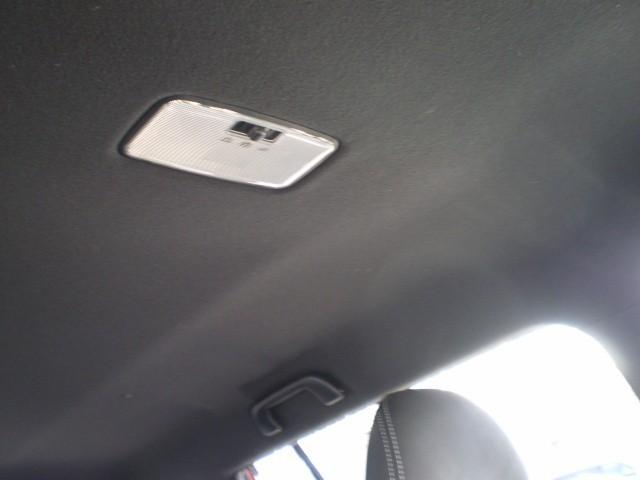 カローラフィールダー １．５Ｇ　ダブルバイビー　４ＷＤ　寒冷地　衝突被害軽減システム　メモリーナビ　バックカメラ　フルセグ　ＬＥＤヘッドランプ　アルミホイール　スマートキー　ＥＴＣ　盗難防止装置　キーレス　横滑り防止機能（32枚目）