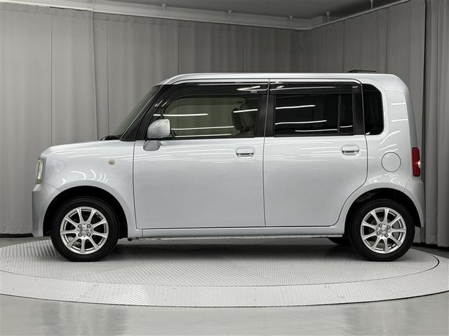 ピクシススペース X 4WD メモリーナビ ワンセグ アルミホイール スマートキー アイドリングストップ 盗難防止装置 キーレス ベンチシート(3枚目)