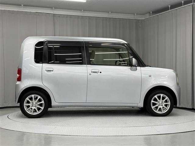 ピクシススペース X 4WD メモリーナビ ワンセグ アルミホイール スマートキー アイドリングストップ 盗難防止装置 キーレス ベンチシート(6枚目)