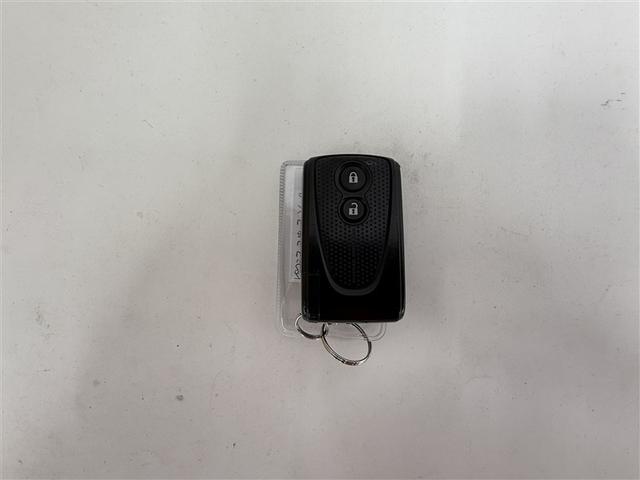 ピクシススペース X 4WD メモリーナビ ワンセグ アルミホイール スマートキー アイドリングストップ 盗難防止装置 キーレス ベンチシート(28枚目)