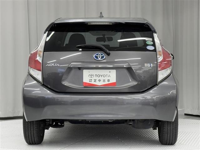 アクア Ｓ　寒冷地　メモリーナビ　バックカメラ　ワンセグ　アルミホイール　スマートキー　ＥＴＣ　盗難防止装置　キーレス　横滑り防止機能　ワンオーナー　ハイブリッド（5枚目）