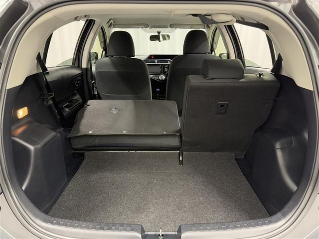 アクア Ｓ　寒冷地　メモリーナビ　バックカメラ　ワンセグ　アルミホイール　スマートキー　ＥＴＣ　盗難防止装置　キーレス　横滑り防止機能　ワンオーナー　ハイブリッド（13枚目）