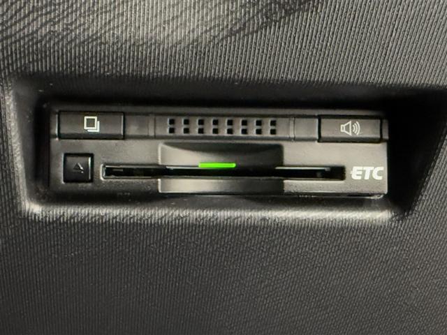 アクア Ｓ　寒冷地　メモリーナビ　バックカメラ　ワンセグ　アルミホイール　スマートキー　ＥＴＣ　盗難防止装置　キーレス　横滑り防止機能　ワンオーナー　ハイブリッド（23枚目）