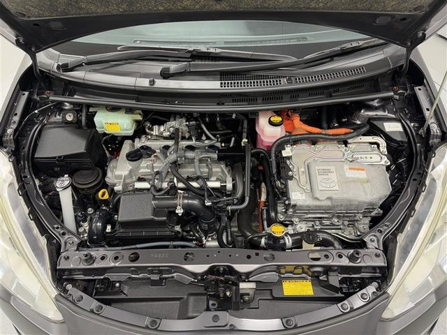 アクア Ｓ　寒冷地　メモリーナビ　バックカメラ　ワンセグ　アルミホイール　スマートキー　ＥＴＣ　盗難防止装置　キーレス　横滑り防止機能　ワンオーナー　ハイブリッド（31枚目）