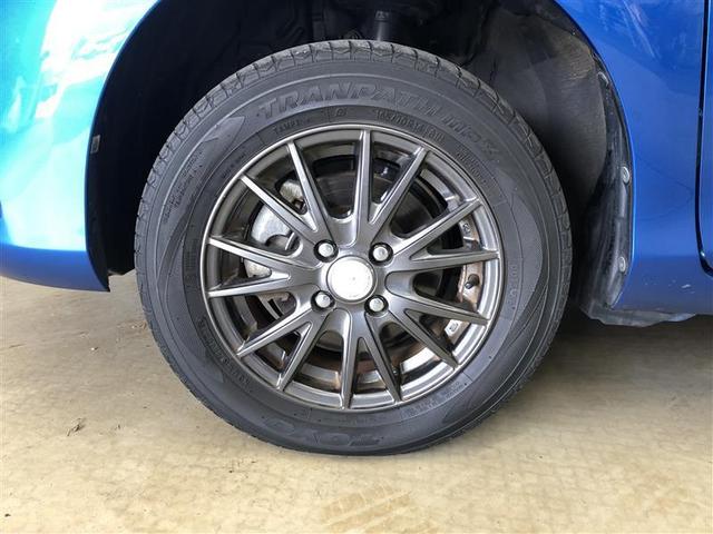 ヴィッツ Ｆ　４ＷＤ　寒冷地　衝突被害軽減システム　メモリーナビ　バックカメラ　アルミホイール　ＥＴＣ　盗難防止装置　キーレス　横滑り防止機能（5枚目）