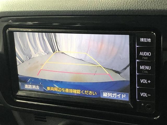 ヴィッツ Ｆ　４ＷＤ　寒冷地　衝突被害軽減システム　メモリーナビ　バックカメラ　アルミホイール　ＥＴＣ　盗難防止装置　キーレス　横滑り防止機能（10枚目）