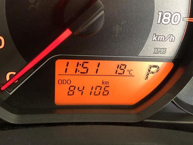 ヴィッツ Ｆ　４ＷＤ　寒冷地　衝突被害軽減システム　メモリーナビ　バックカメラ　アルミホイール　ＥＴＣ　盗難防止装置　キーレス　横滑り防止機能（12枚目）