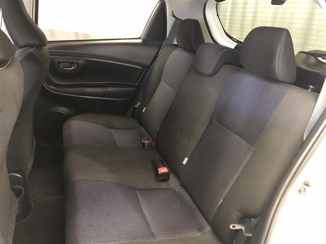 ヴィッツ Ｆ　セーフティーエディションＩＩ　４ＷＤ　衝突被害軽減システム　メモリーナビ　バックカメラ　スマートキー　ＥＴＣ　盗難防止装置　キーレス　横滑り防止機能（32枚目）