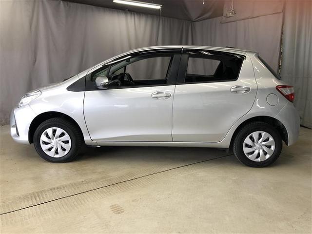 ヴィッツ Ｆ　４ＷＤ　寒冷地　メモリーナビ　盗難防止装置　キーレス　横滑り防止機能（2枚目）