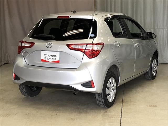 ヴィッツ Ｆ　４ＷＤ　寒冷地　メモリーナビ　盗難防止装置　キーレス　横滑り防止機能（3枚目）