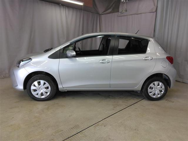 ヴィッツ F 4WD メモリーナビ バックカメラ ワンセグ ETC キーレス 横滑り防止機能(2枚目)