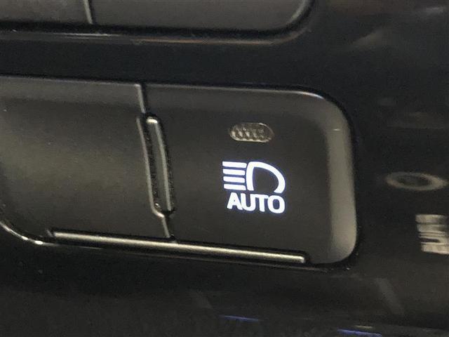 プリウス S 4WD 寒冷地 衝突被害軽減システム メモリーナビ バックカメラ LEDヘッドランプ アルミホイール ドラレコ スマートキー オートクルーズコントロール アイドリングストップ 盗難防止装置 キーレス(22枚目)