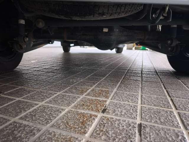 サンバーバン ６６０　ＶＣ　４ＷＤ　両側スライドドア　４ＷＤ　コーナーセンサー　キーレスエントリー　衝突被害軽減システム（10枚目）