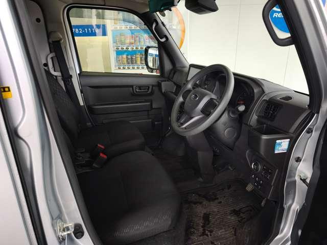 サンバーバン ６６０　ＶＣ　４ＷＤ　両側スライドドア　４ＷＤ　コーナーセンサー　キーレスエントリー　衝突被害軽減システム（16枚目）