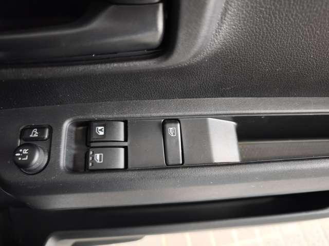 サンバーバン ６６０　ＶＣ　４ＷＤ　両側スライドドア　４ＷＤ　コーナーセンサー　キーレスエントリー　衝突被害軽減システム（18枚目）