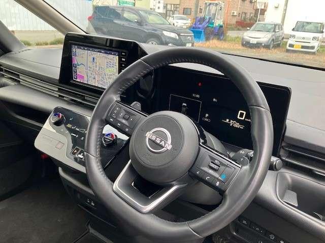 セレナ ２．０　ＸＶ　４ＷＤ　全方位モニタ　両側電動スライドドア　ＬＥＤヘ　フルセグ　シートヒーター　衝突軽減ブレ－キ　ＬＥＤヘッドライト　４ＷＤ　バックカメラ　ＥＴＣ　インテリジェントアラウンドビューモニター　レーダークルーズ（15枚目）