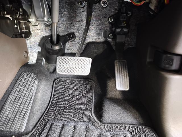 �A�N�Z���y�_���A�u���[�L�y�_���͂�����ł��B