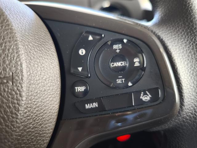 �N���[�Y�R���g���[���t���I�N���[�Y�R���g���[���Ƃ͐ݒ肵�����x�������I�Ɉێ�����@�\�ŁA�������^�]�ɂ������J�y����ړI�Ƃ����^�]�x���V�X�e���ł��B���̃X�s�[�h��ۂ��Ƃ���R��ɂ��D�e���Ƃ��B