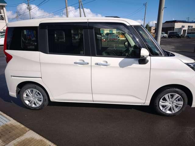 ルーミー 1.0 G 4WD フルフラット クリアランスソナー インテリキー 盗難防止システム 両側電動スライドドア オートマチックハイビーム 4WD 横滑り防止装置 パワーステアリング アイドリングストップ オートエアコン(5枚目)