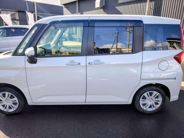 ルーミー 1.0 G 4WD フルフラット クリアランスソナー インテリキー 盗難防止システム 両側電動スライドドア オートマチックハイビーム 4WD 横滑り防止装置 パワーステアリング アイドリングストップ オートエアコン(9枚目)