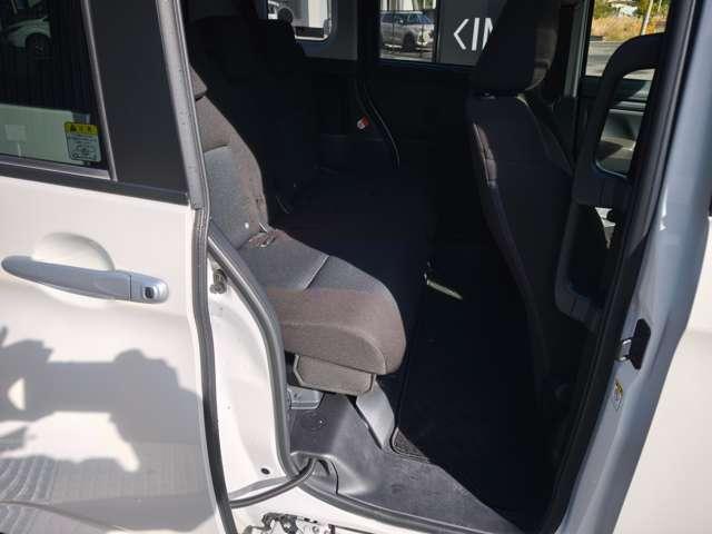 ルーミー 1.0 G 4WD フルフラット クリアランスソナー インテリキー 盗難防止システム 両側電動スライドドア オートマチックハイビーム 4WD 横滑り防止装置 パワーステアリング アイドリングストップ オートエアコン(15枚目)