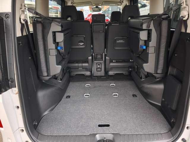 セレナ 2.0 XV 4WD シートヒーター 衝突軽減ブレ-キ 4WD バックカメラ インテリジェントアラウンドビューモニター レーダークルーズ 両側ASD 3列シート(13枚目)