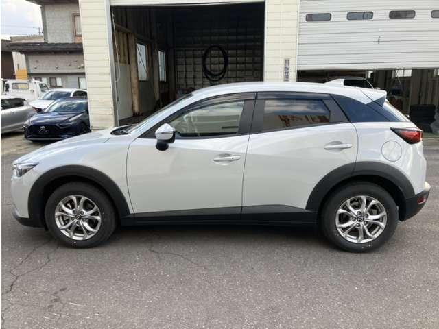 CX-3 1.5 15S ツーリング 4WD 全方位モニタ アルミホイール LEDヘッ 360°ビューモニター 4WD(4枚目)