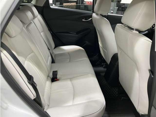 CX-3 1.8 XD Lパッケージ ディーゼルターボ 4WD 全方位モニタ マニュアルトランスミッショ ターボ レーダークルーズ 360°モニター スマートキー 前席シートヒーター ETC 4WD パーキングセンサー フルセグ 電動シート Aストップ AW(19枚目)