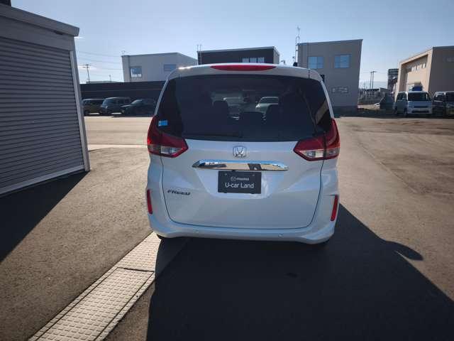 フリード １．５　Ｇ　４ＷＤ　両側電動スライドドア　ＬＥＤヘッドライト　ＣＭＢＳ　リアカメラ　ＥＴＣ車載器　シ－トヒ－タ－　ナビ　オートエアコン　４ＷＤ　エアバッグ　両側オートスライドドア（6枚目）