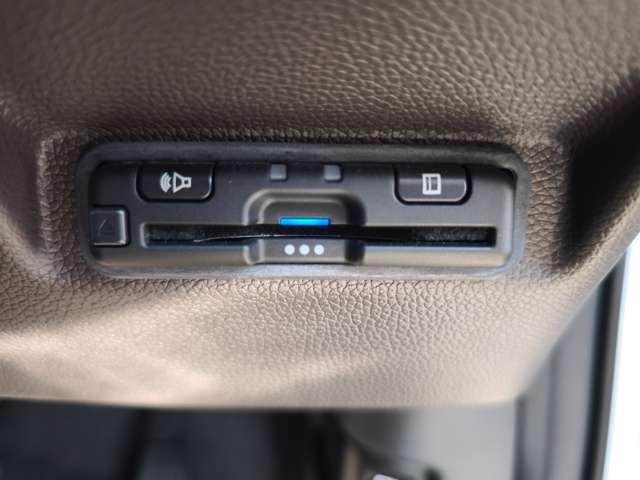 フリード １．５　Ｇ　４ＷＤ　両側電動スライドドア　ＬＥＤヘッドライト　ＣＭＢＳ　リアカメラ　ＥＴＣ車載器　シ－トヒ－タ－　ナビ　オートエアコン　４ＷＤ　エアバッグ　両側オートスライドドア（18枚目）