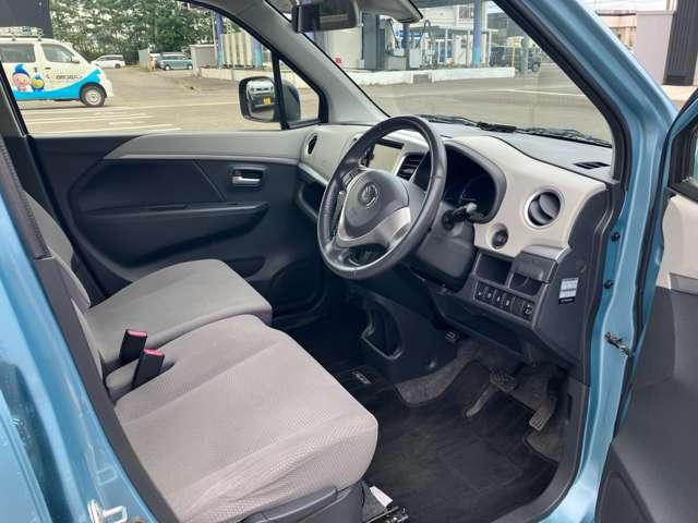 フレア ６６０　ＨＳ　４ＷＤ　アルミホイール　プッシュスタート　イモビ　衝突軽減ブレーキ　アルミ　ナビＴＶ　ＰＳ　Ｓエネチャージ　エアバック　Ｗエアバック　エアコン　ＡＢＳ　４ＷＤ　ワンセグＴＶ　ＰＷ（5枚目）