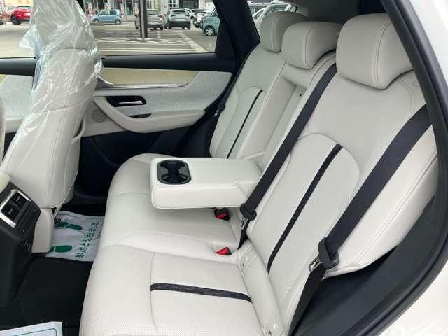 ＣＸ－６０ ３．３　ＸＤハイブリッド　プレミアム　モダン　ディーゼルター　ディーゼルターボ　全方位モニタ　サンル　地上デジタル　衝突軽減装置　ＥＴＣ車載器　ヒーター　本革シート　メモリーナビ　バックカメラ　４ＷＤ　パワーシート　ナビ＆ＴＶ　アイドリングストップ　ＡＢＳ（14枚目）