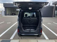 Ĺ������ꤤ����������˹�����Υ��ƥʥ󥹤����ڤǤ������ƥ󥹾��ʤ���·���Ƥ���ޤ��������ͤΥ����饤�դ�����Ū�˥��ݡ����פ��ޤ��� 7