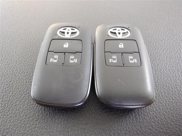 ルーミー カスタムG 4WD ワンセグ DVDナビ DVD再生 ミュージックプレイヤー接続可 バックカメラ 衝突被害軽減システム LEDヘッドランプ アルミホイール キーレス CD ABS エアバッグ(16枚目)