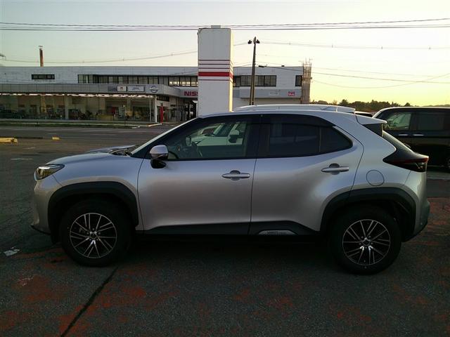 ヤリスクロス G 4WD 衝突被害軽減システム アルミホイール ABS エアバッグ(2枚目)