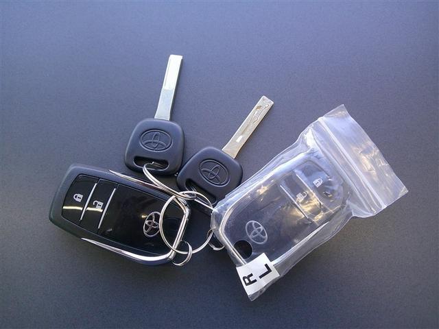 ハイラックス Ｚ　４ＷＤ　バックカメラ　衝突被害軽減システム　ＬＥＤヘッドランプ　ディーゼル　アルミホイール　キーレス　ＡＢＳ　エアバッグ　スマートキー　オートクルーズコントロール（17枚目）